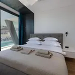 Stunning In With Sauna * بولا