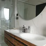 Stunning In With Sauna Pula
