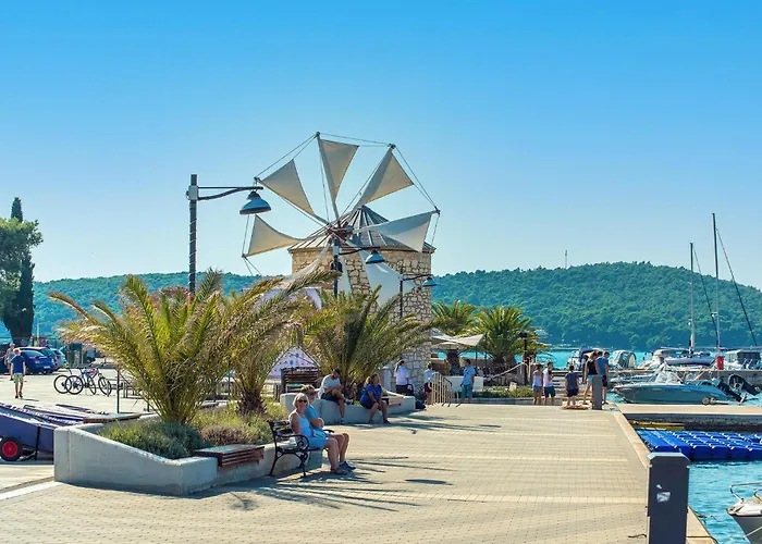 Vikendica In With Sauna *