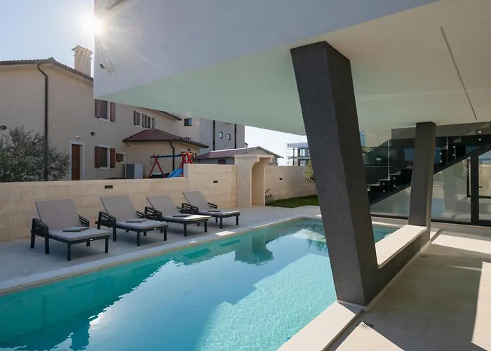 Vikendica In With Sauna *